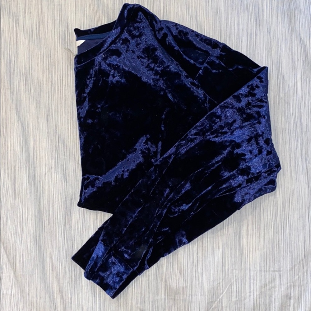 H and M velvet sweatshirt
